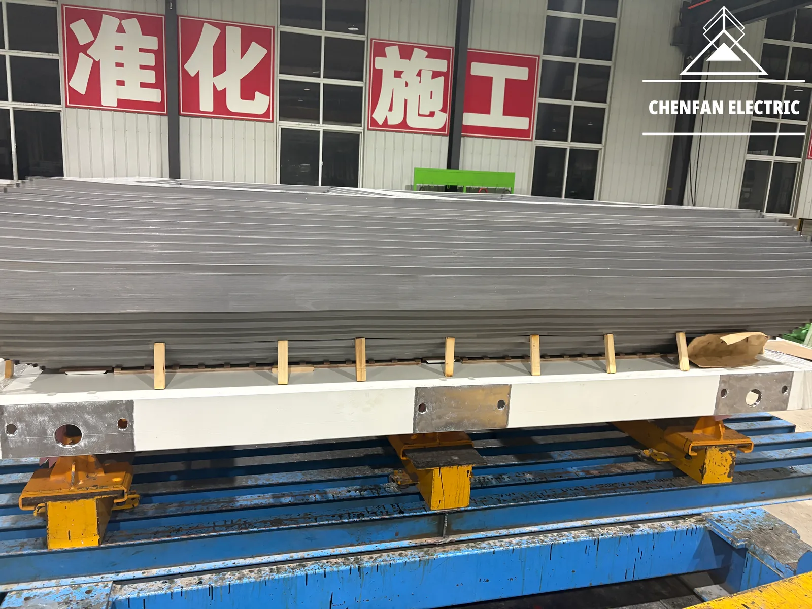 Lamination assembly aligned on a support platform